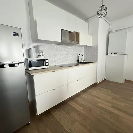 Upground Aparthotel 3*