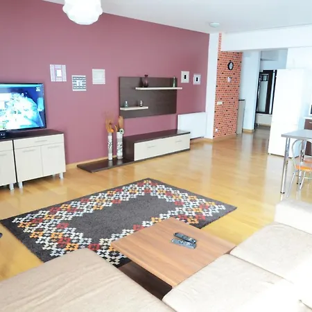 Aparthotel Upground 3*