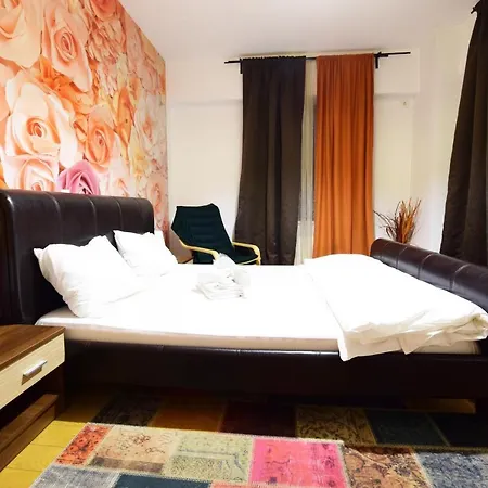 Aparthotel Upground 3*