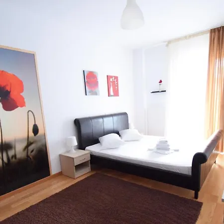 Upground Aparthotel 3*