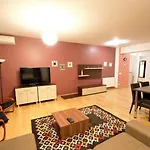 Upground Apartahotel