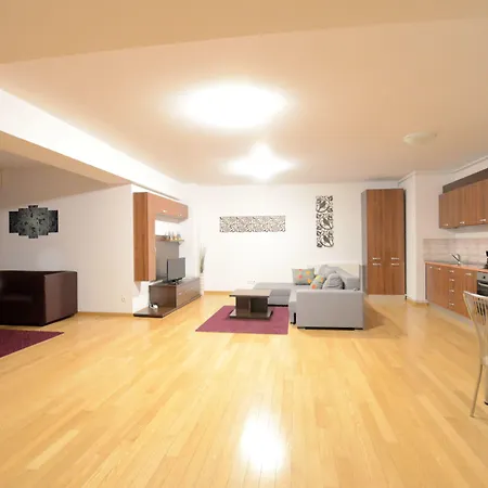 Upground Бухарест