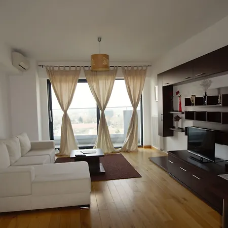 Upground 3* Бухарест