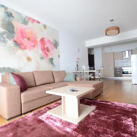 Upground Hotel apartamentowy 3*